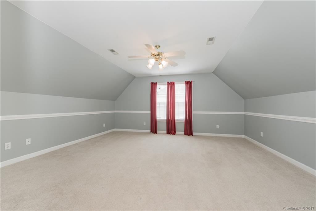 Hunters Pointe - Residential