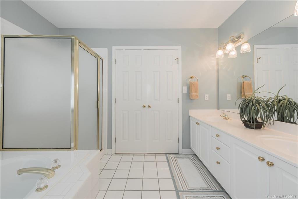 Hunters Pointe - Residential