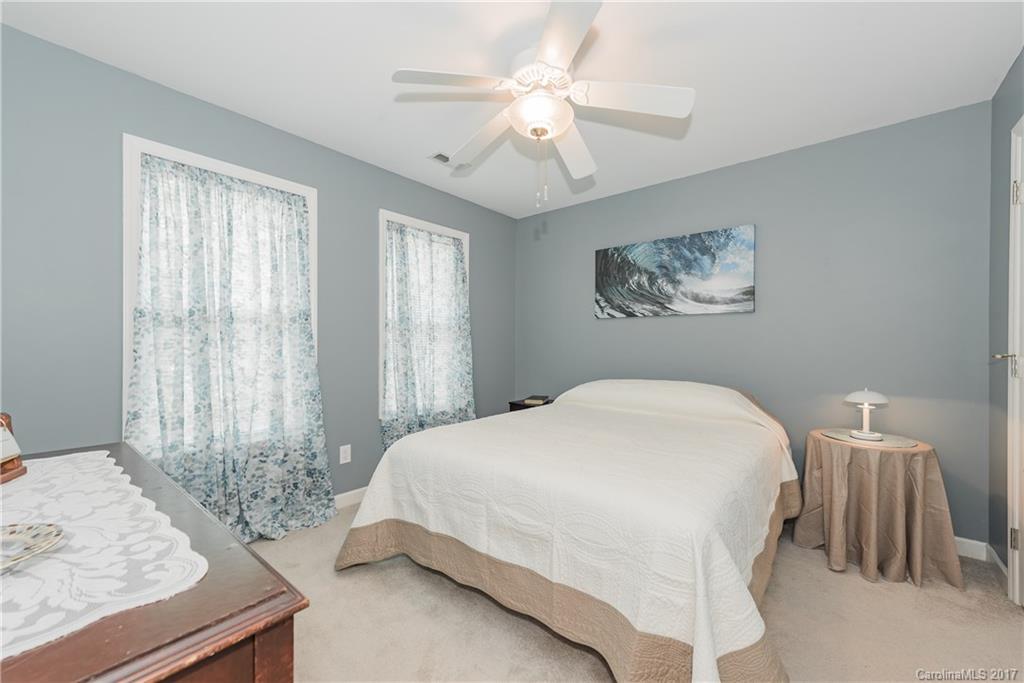 Hunters Pointe - Residential