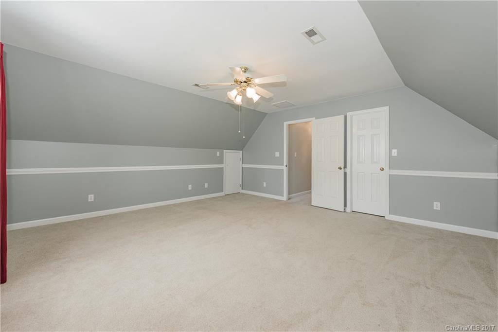 Hunters Pointe - Residential