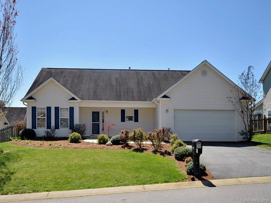 Bright one level home in Covington Crossing with cathedral ceilings and open floor plan.  Beautiful wood floors throughout.  Large custom All season room for entertaining and bird watching in the private back yard.  Kitchen offers high end stainless appliances including a 6 burner gas range.   Split bedroom plan offers privacy.  Unbelievable custom garage storage cabinets.   A well cared for home!