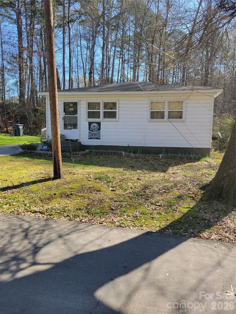 Photo of 408 S Starr Street, Dallas, NC 28034 (MLS # 4360183)