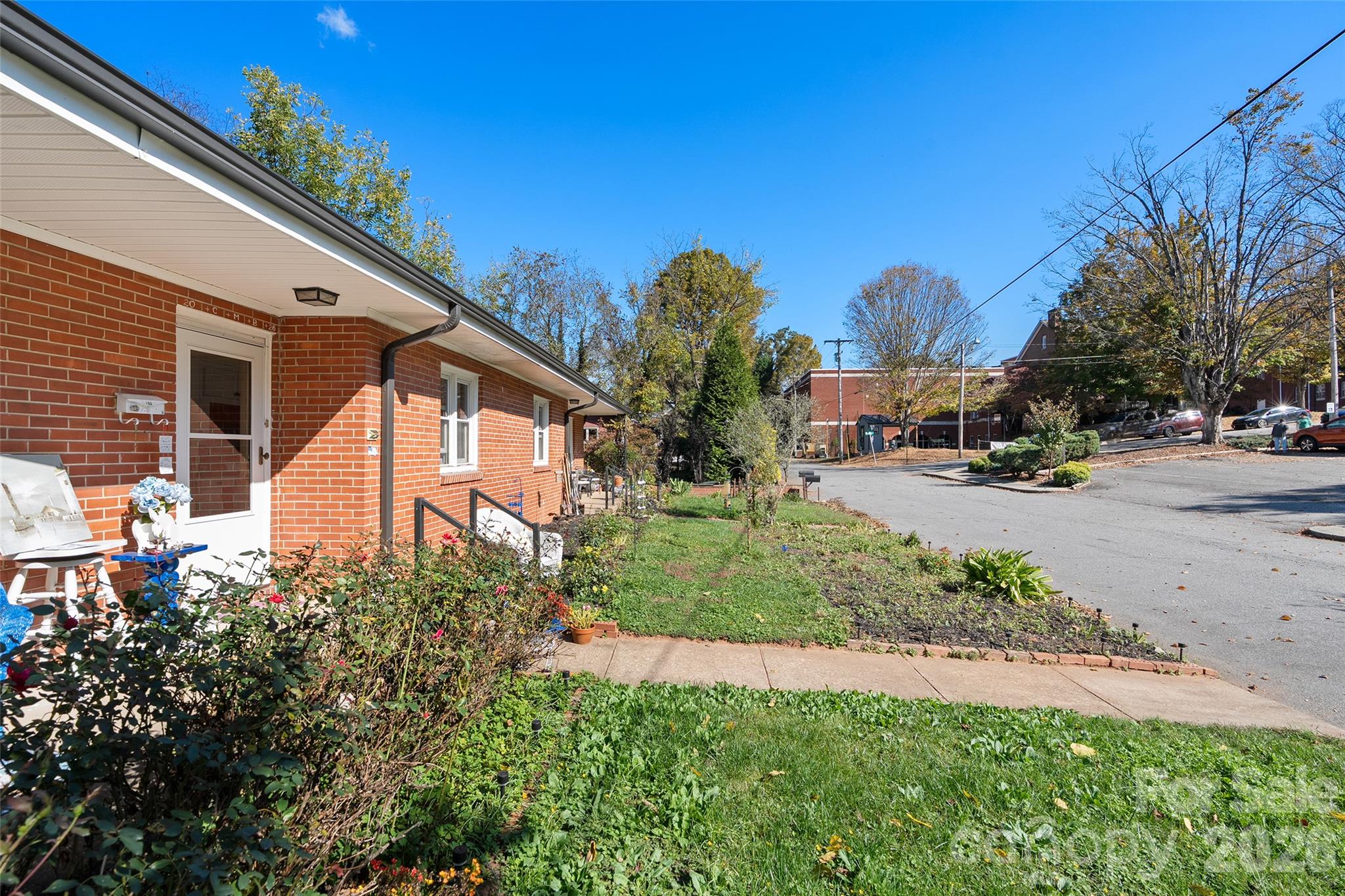 152 Tate Street