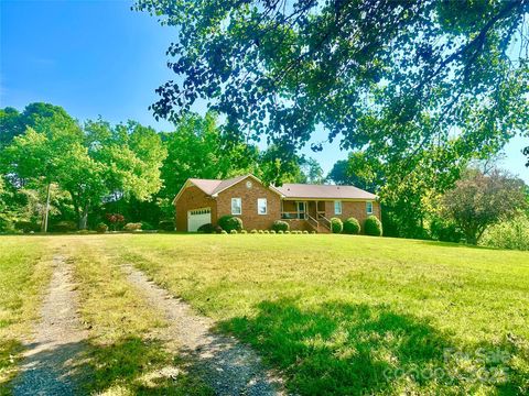 Photo of 16480 Indian Mound Road, Norwood, NC 28128 (MLS # 4208189)