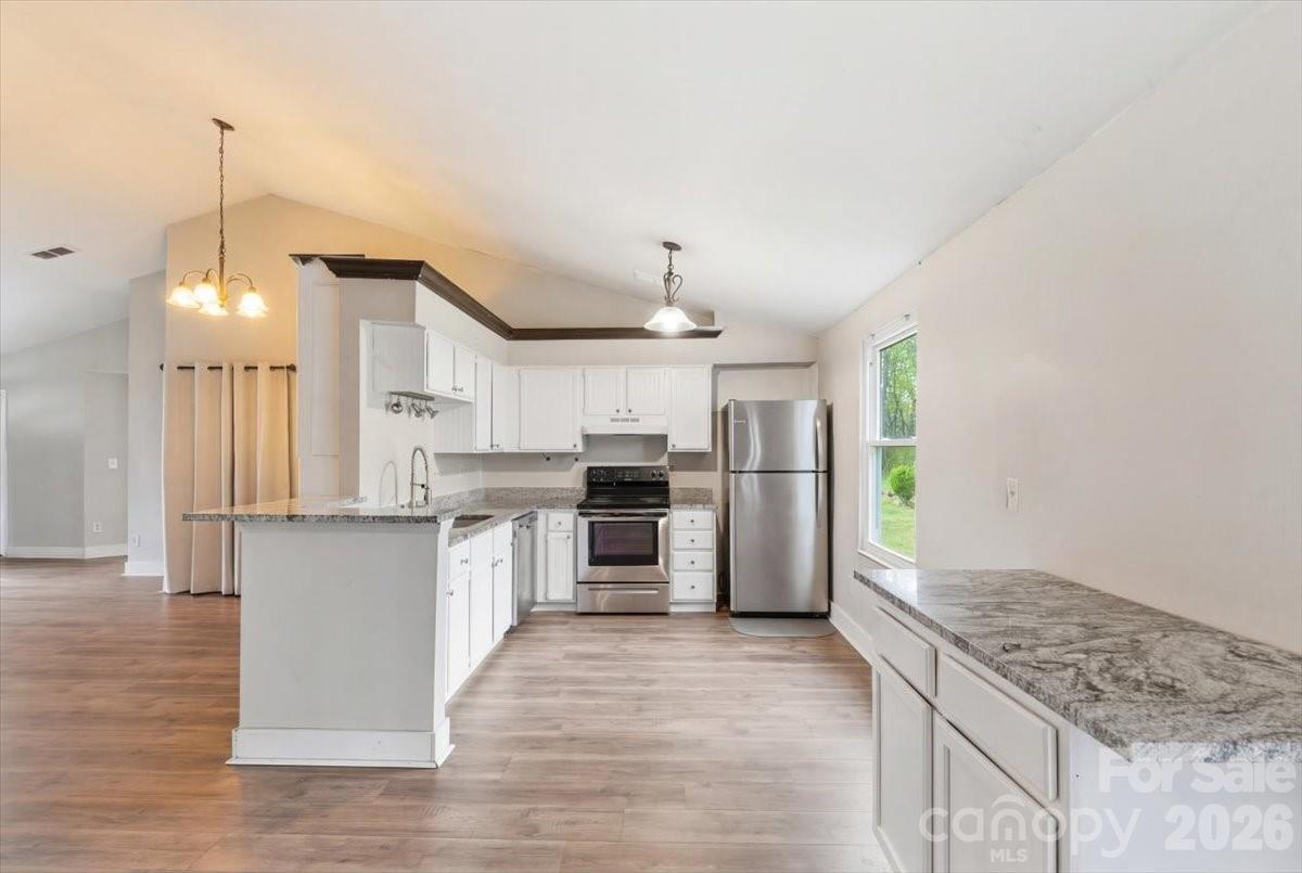 Twelve Oaks - Residential