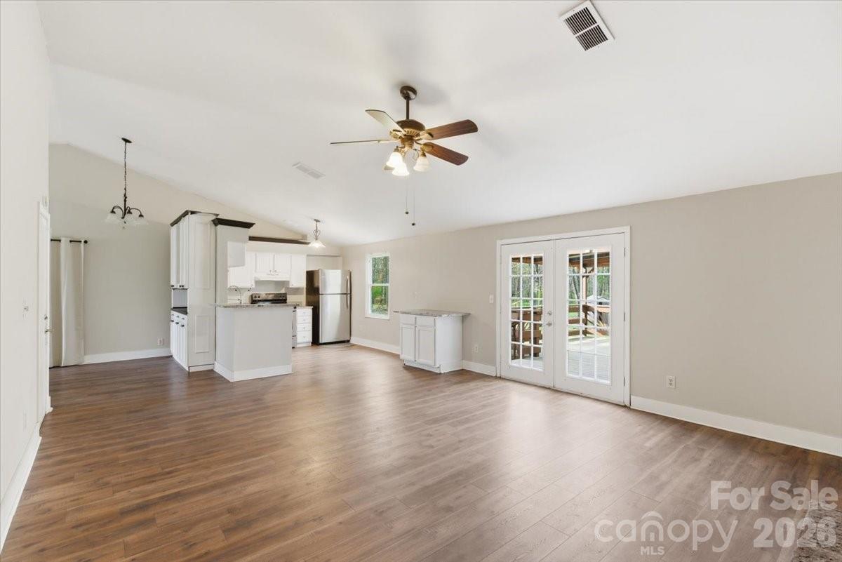 Twelve Oaks - Residential