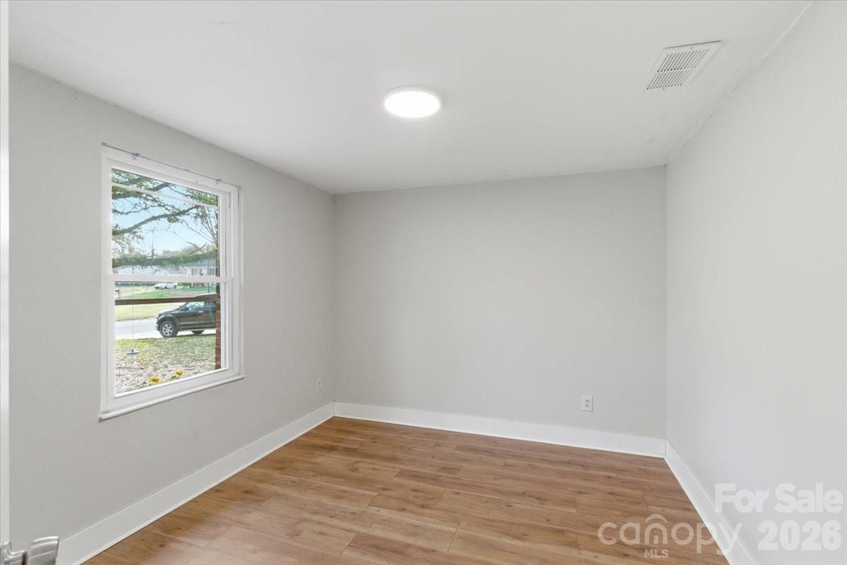 Twelve Oaks - Residential