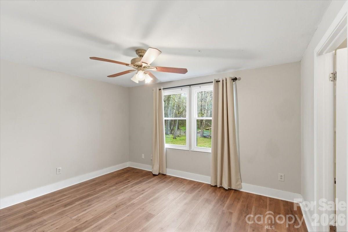 Twelve Oaks - Residential