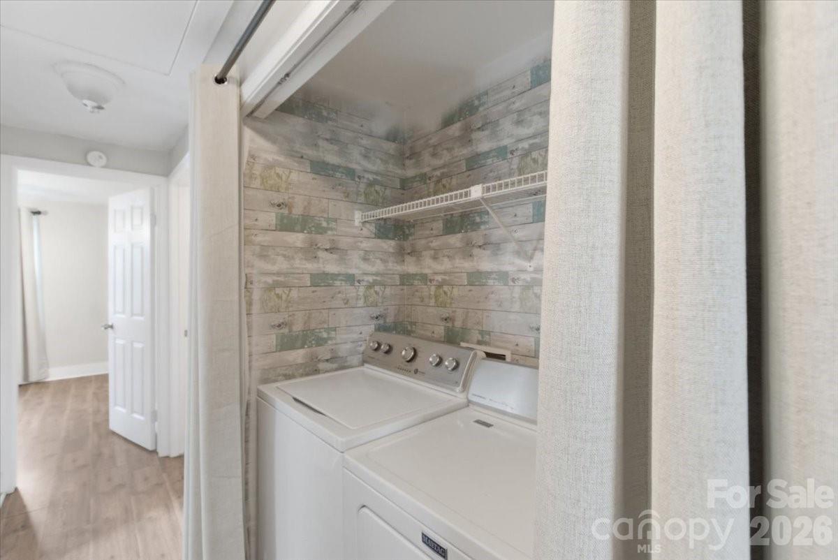 Twelve Oaks - Residential