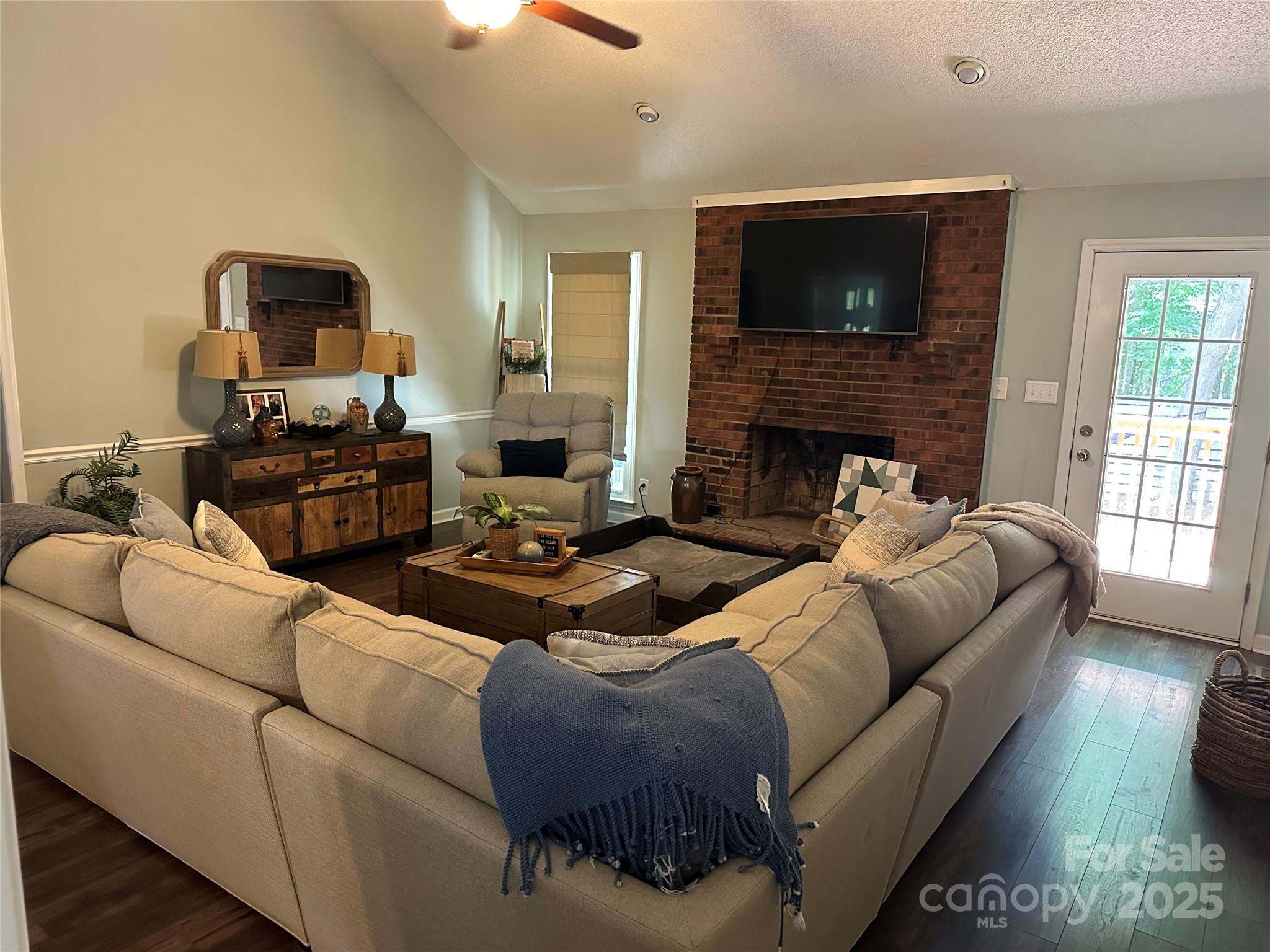 3210 Crow Road