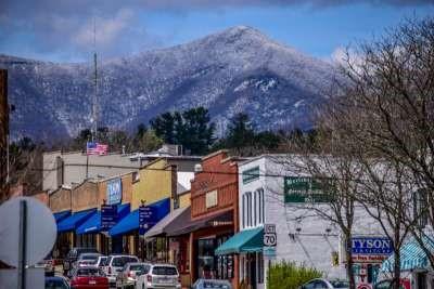 The Settings Of Black Mountain - Land