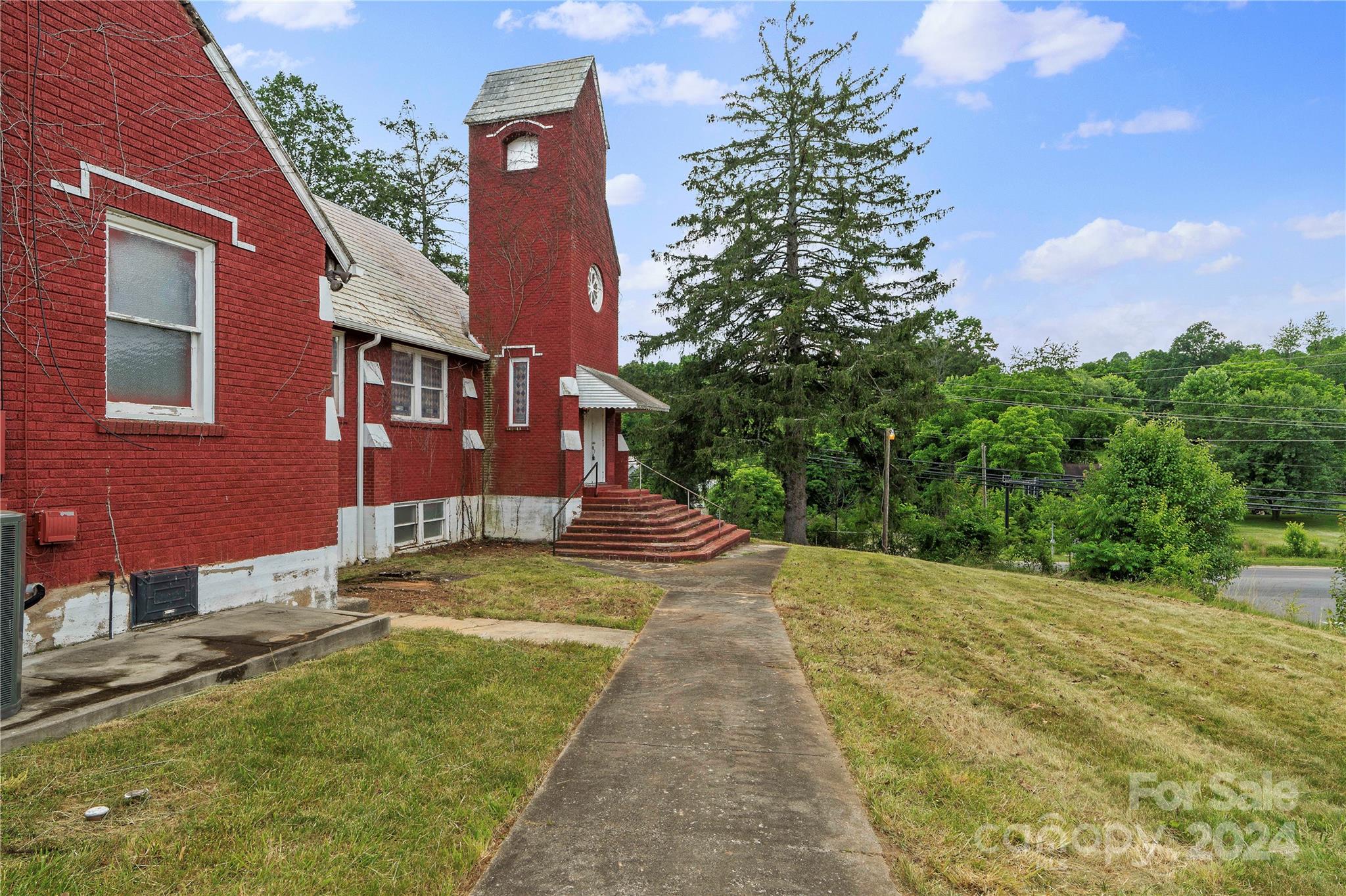 2755 New Leicester Highway