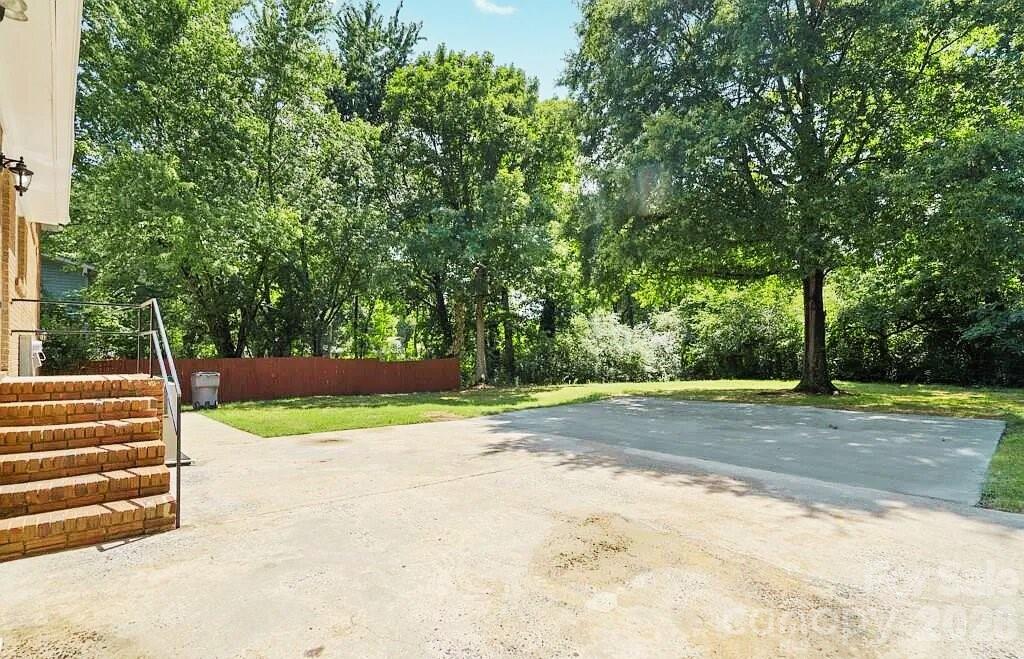 6315 Spring Garden Lane