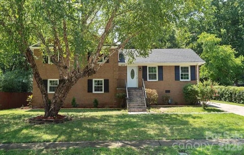 Photo of 6315 Spring Garden Lane, Charlotte, NC 28213 (MLS # 4399820)