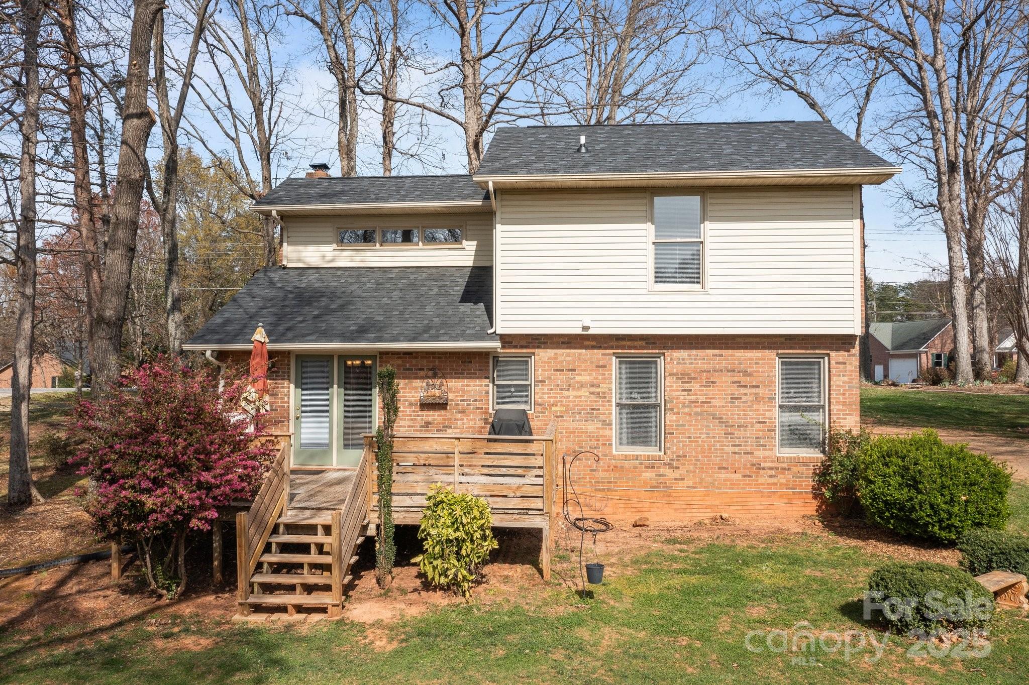 8260 Graham Road