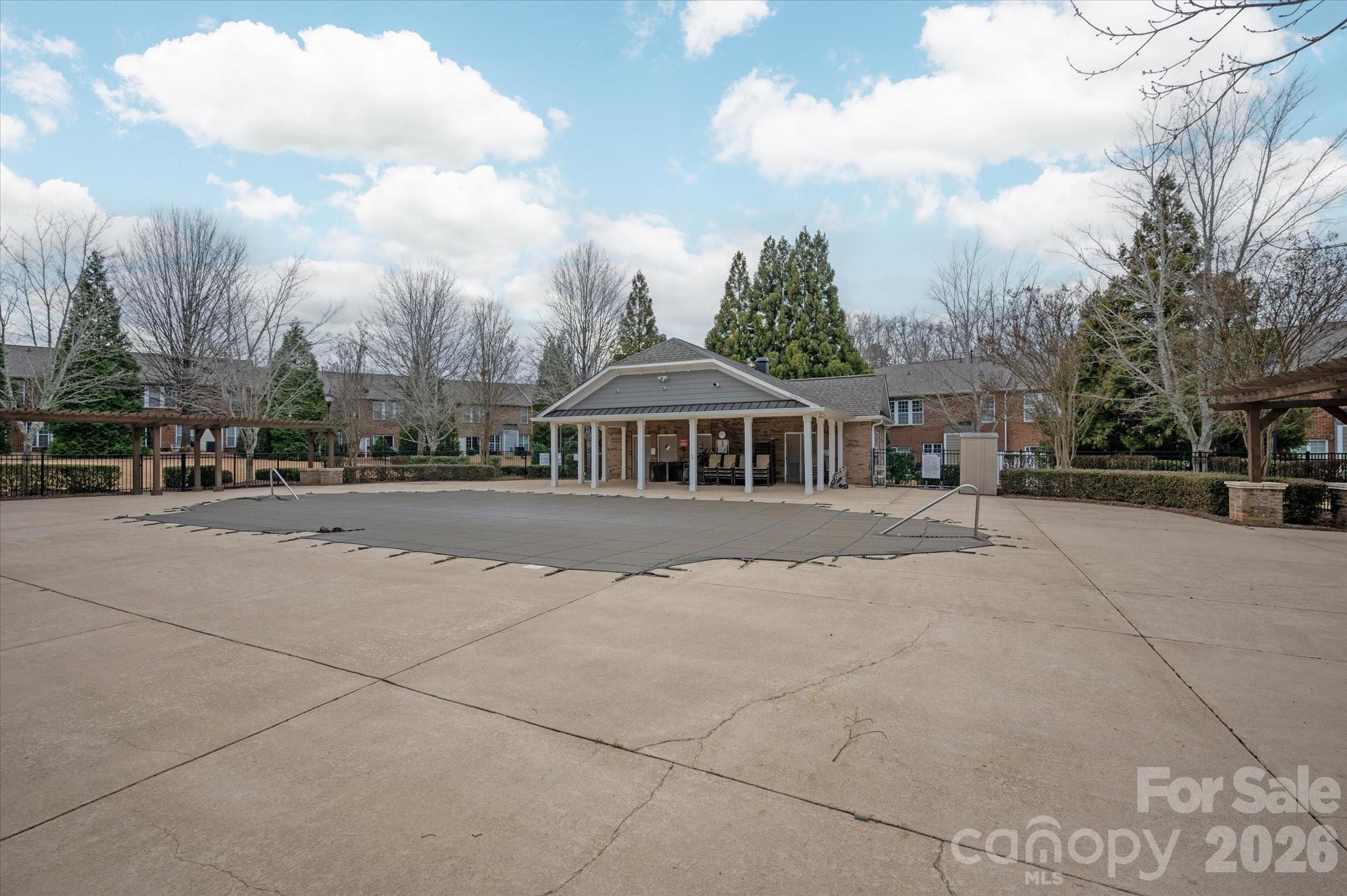 The Enclave at Ardrey Kell - Residential