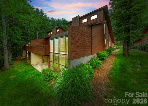 Photo of 204 Woodfield Drive, Asheville, NC 28803 (MLS # 4365952)