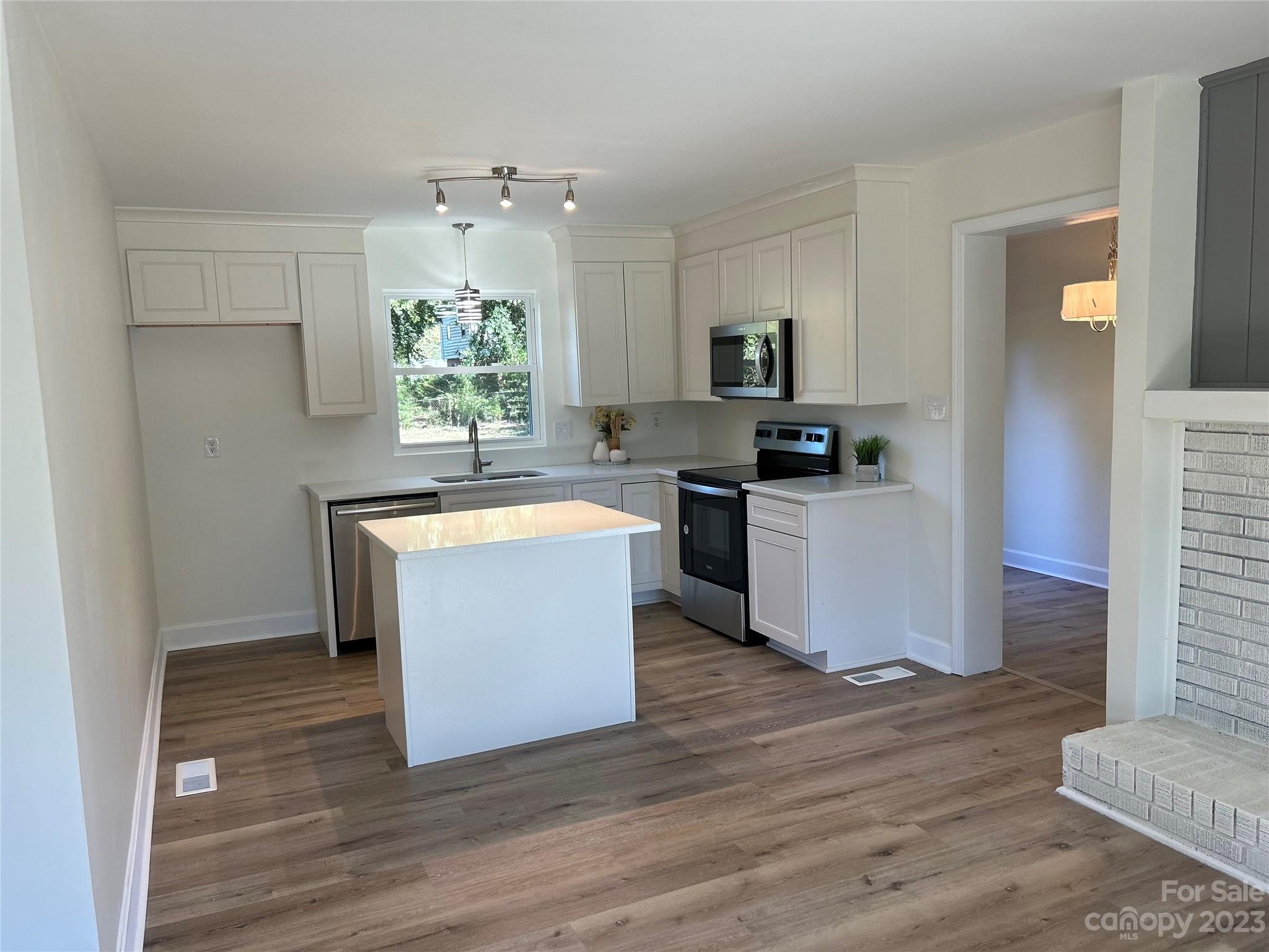 Montclaire - Residential