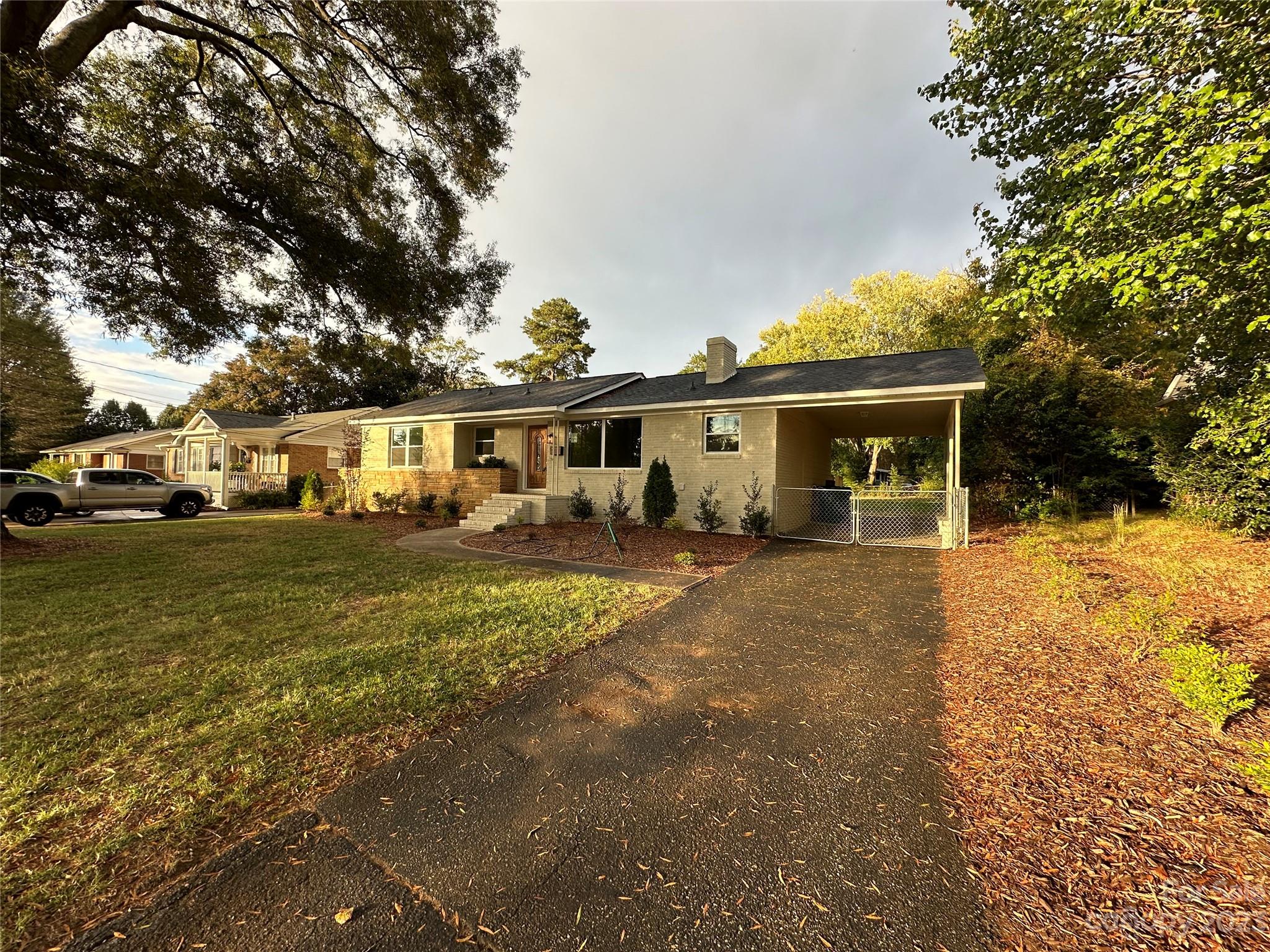 Montclaire - Residential