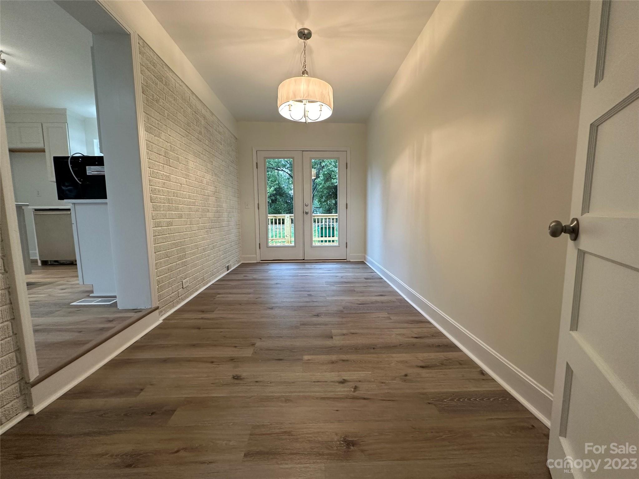 Montclaire - Residential