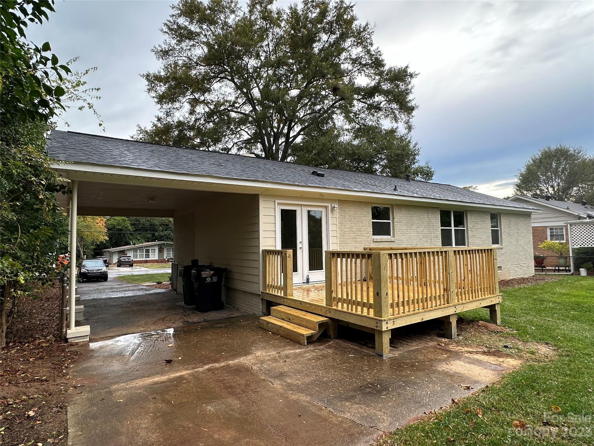 Montclaire - Residential