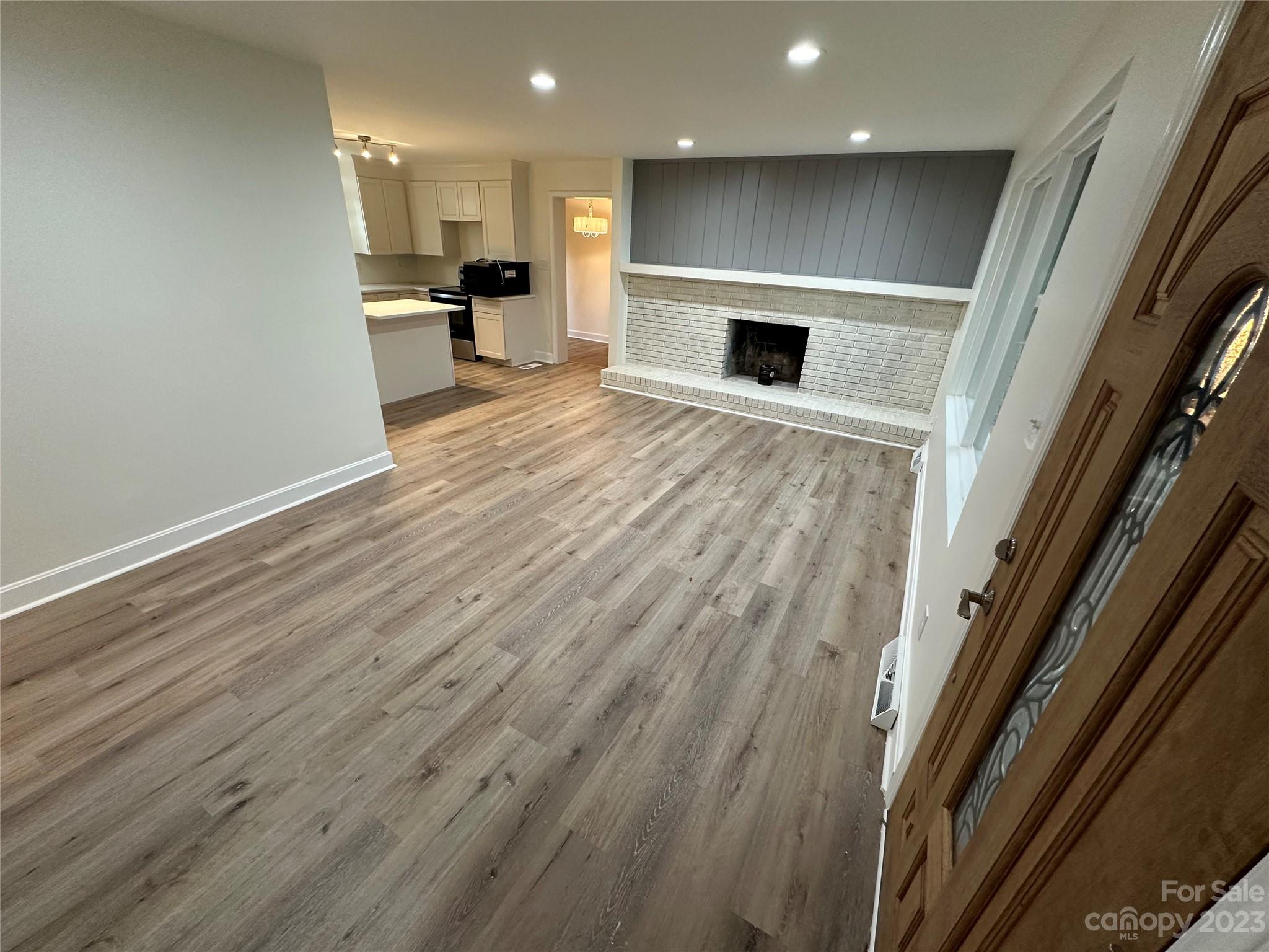 Montclaire - Residential