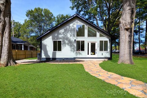 172 Brookwood Avenue NW Concord NC 28025