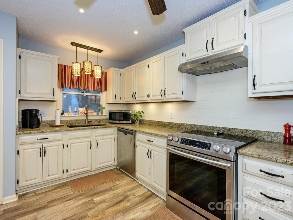 Tega Cay - Residential