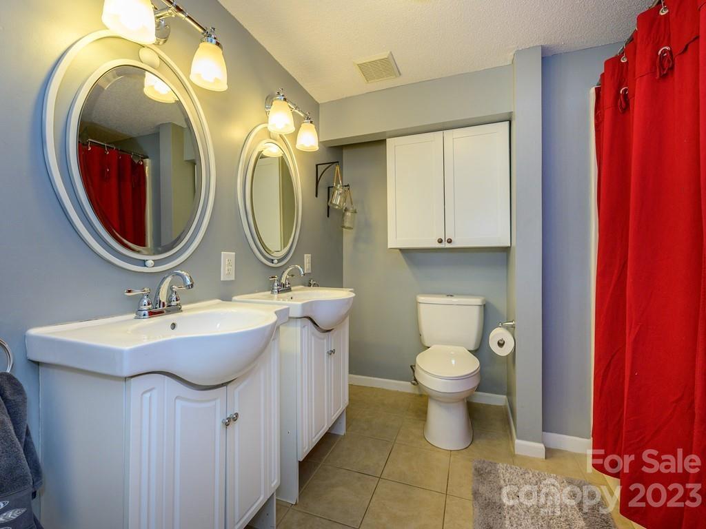 Tega Cay - Residential