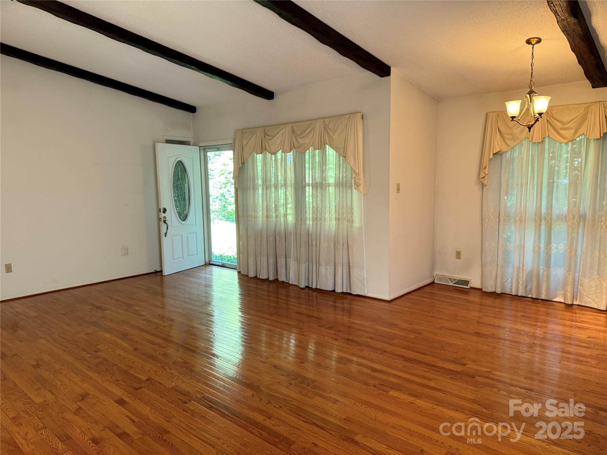 516 Averys Creek Road