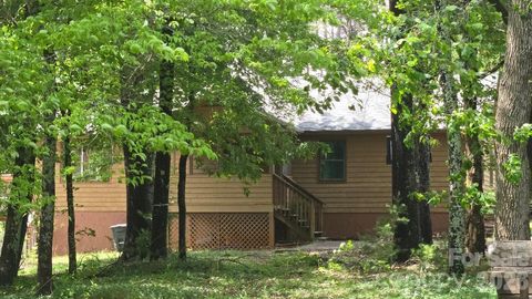 Photo of 66 Misery Ridge Trail, Mill Spring, NC 28756 (MLS # 4386868)