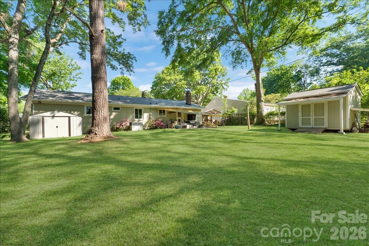 Seventeen Acres - Residential