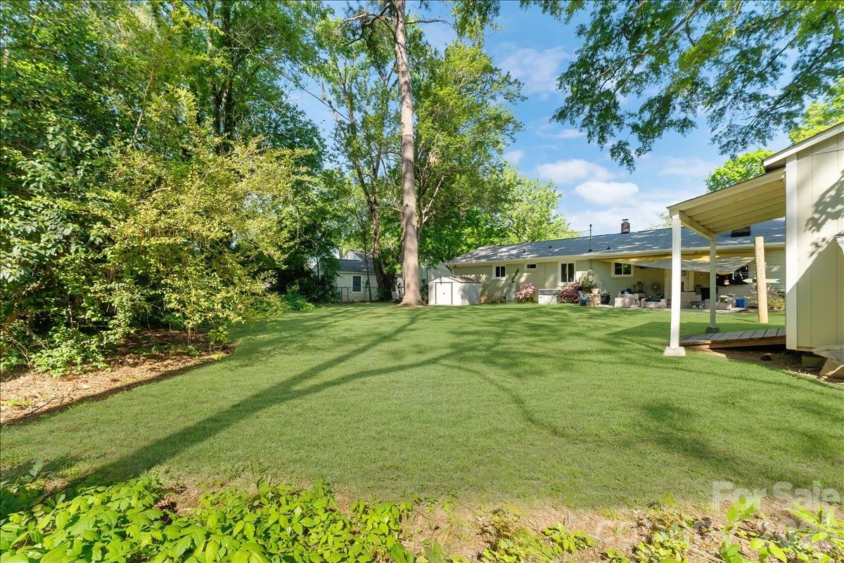 Seventeen Acres - Residential