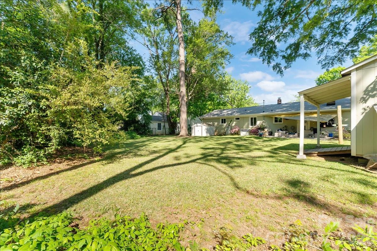 Seventeen Acres - Residential