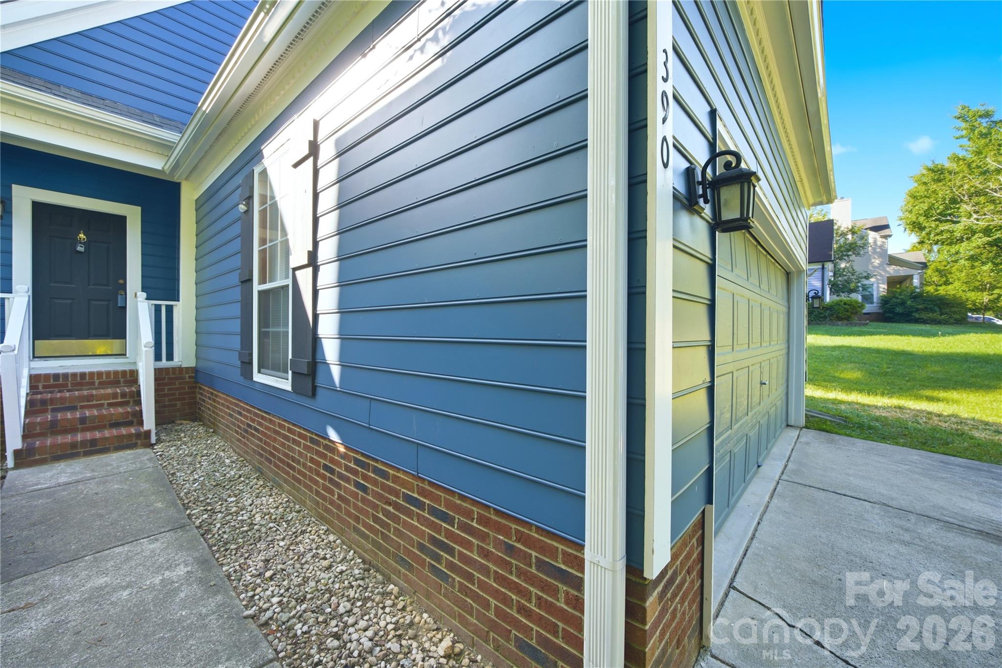390 Amhurst Street SW
