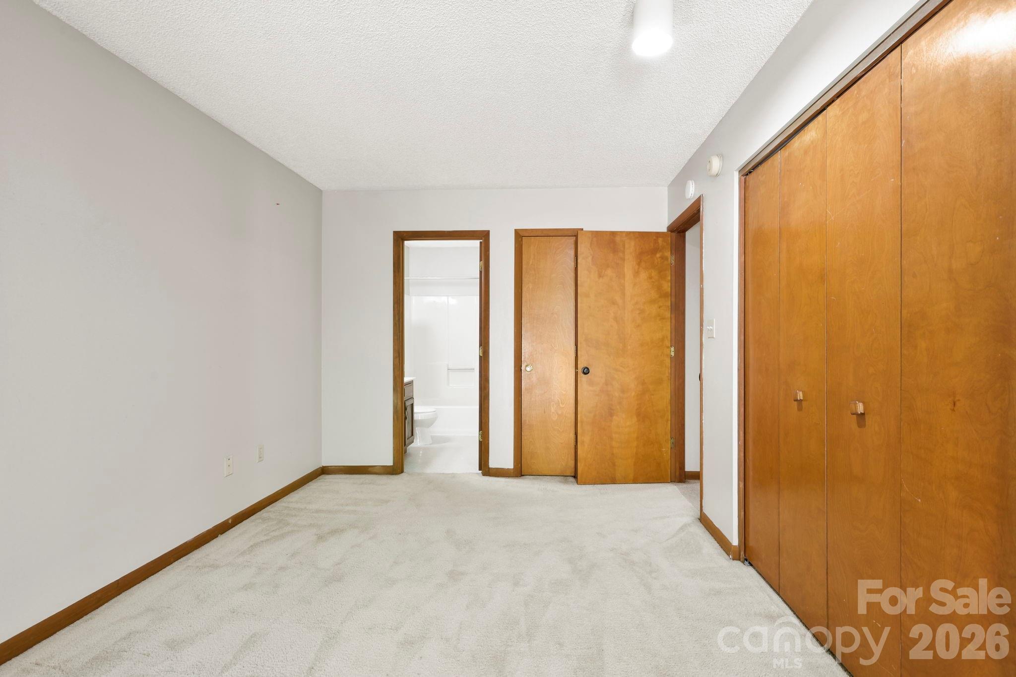 Ravencroft Condominiums - Residential
