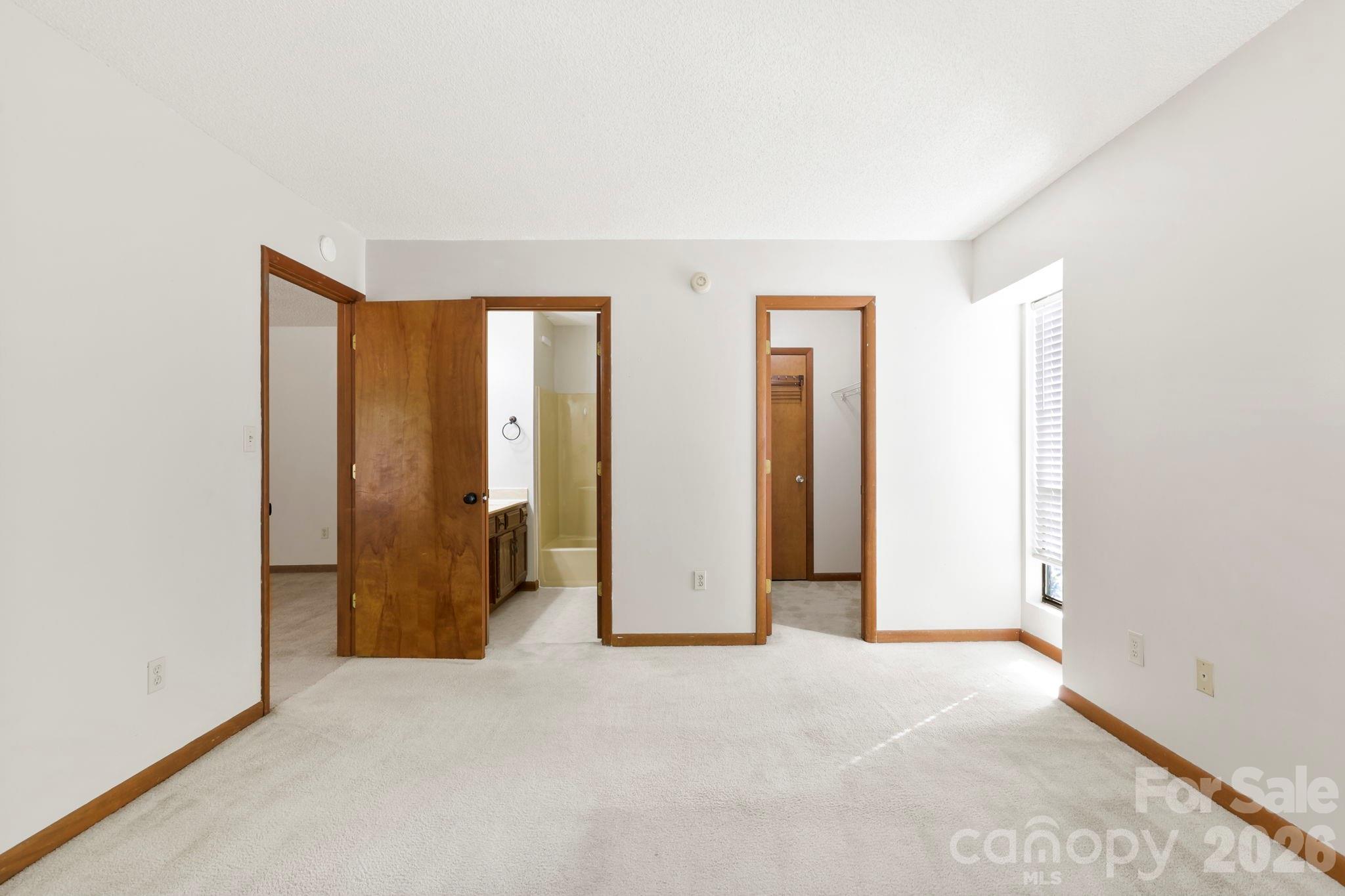 Ravencroft Condominiums - Residential