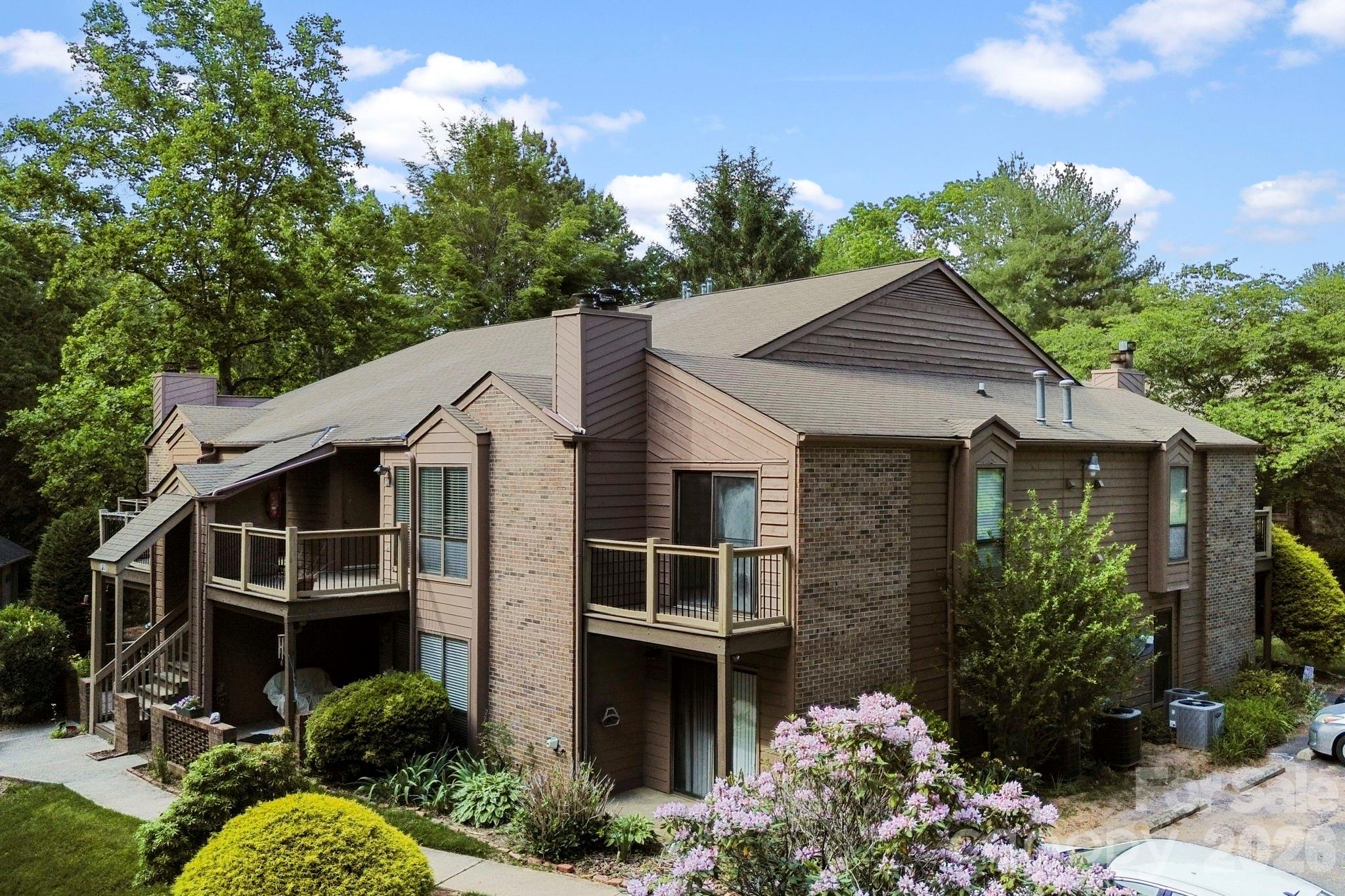 Ravencroft Condominiums - Residential