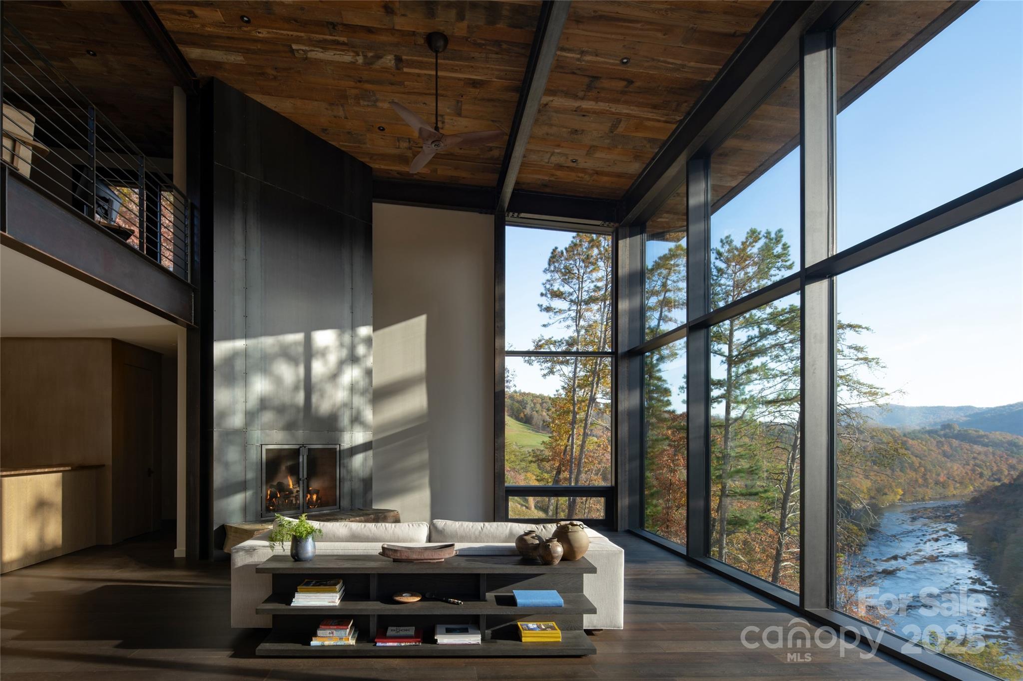 112 Moon Shadow Lane