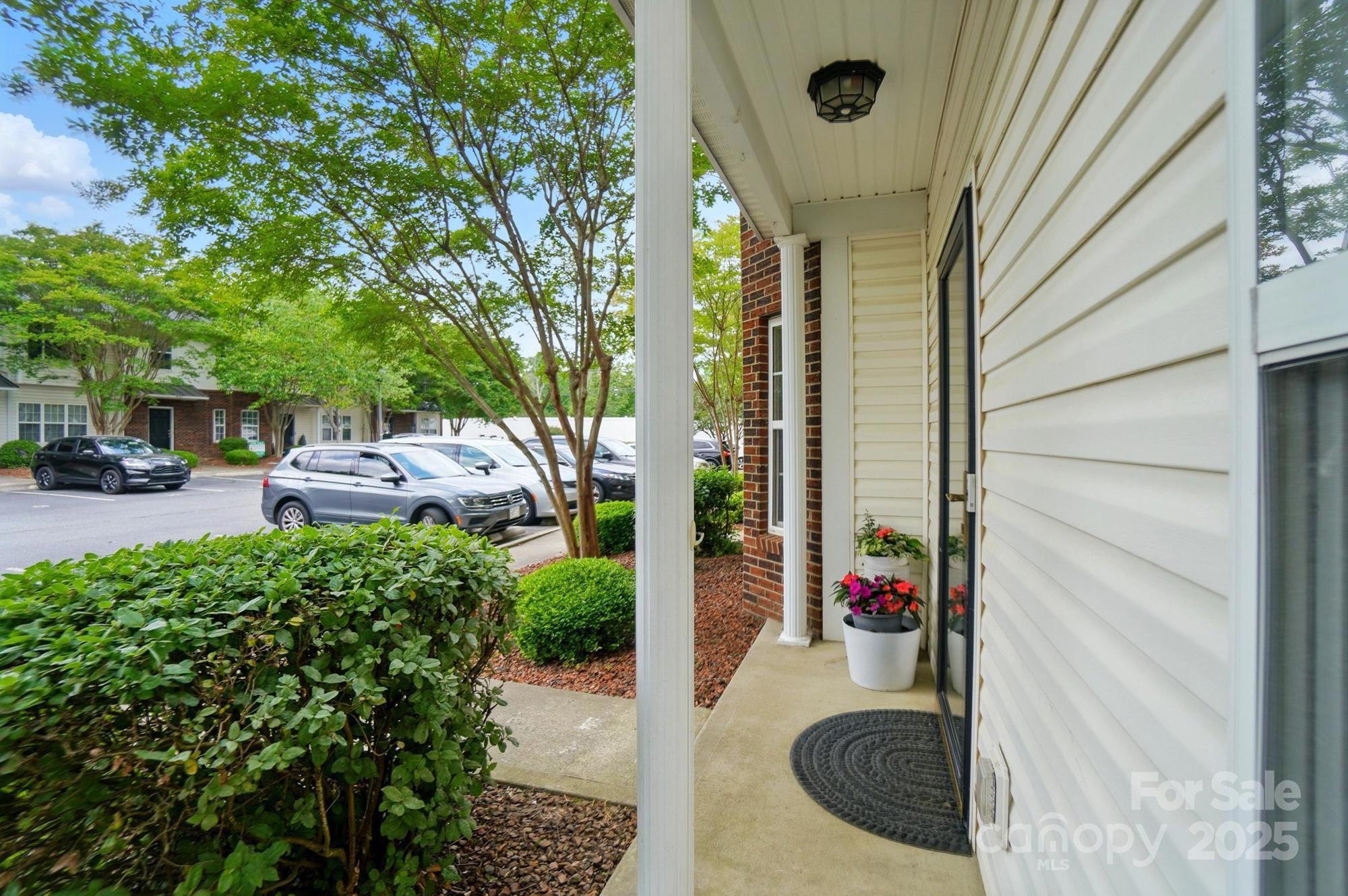4132 Kenton Glenn Court NW