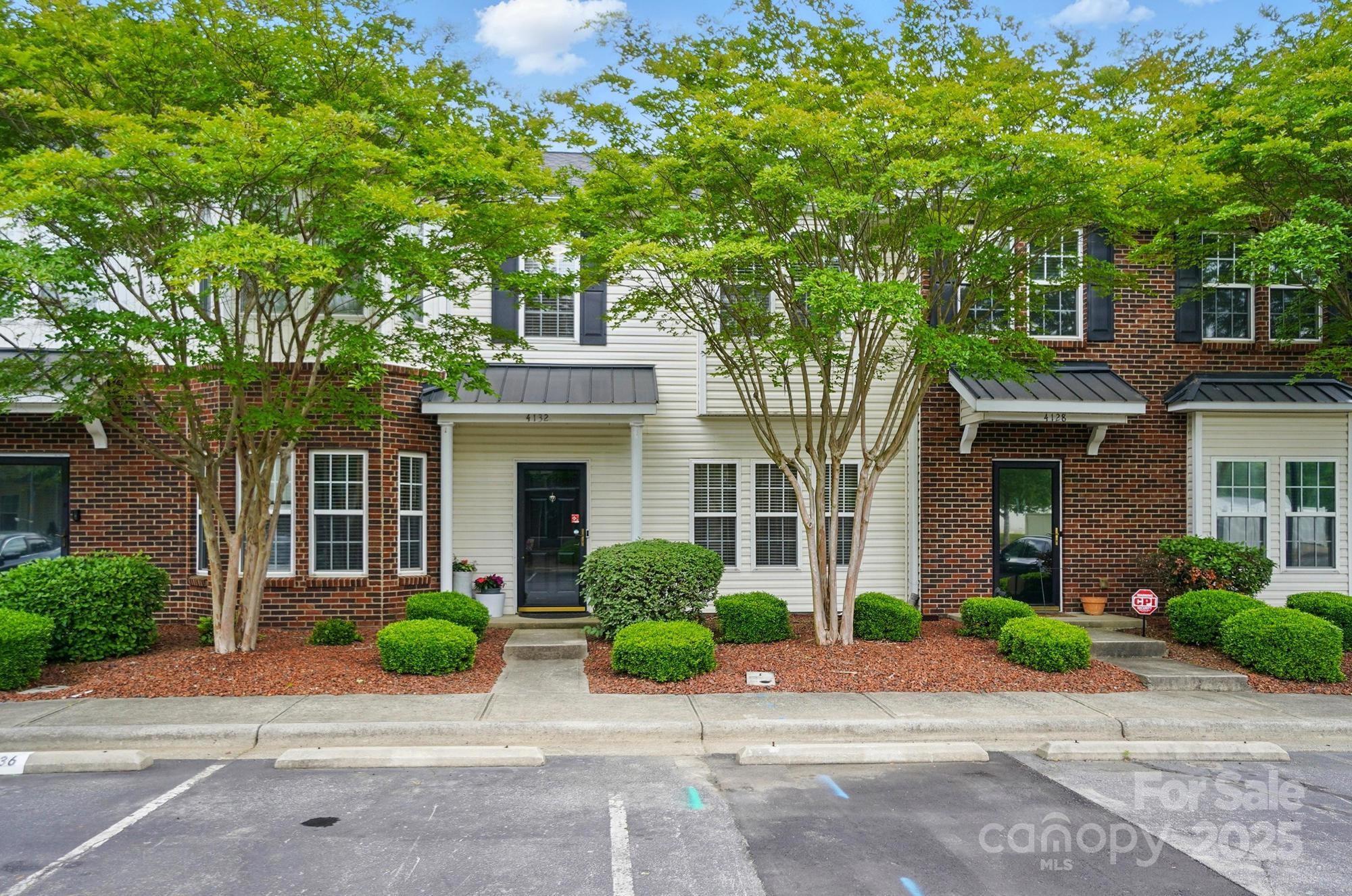 4132 Kenton Glenn Court NW
