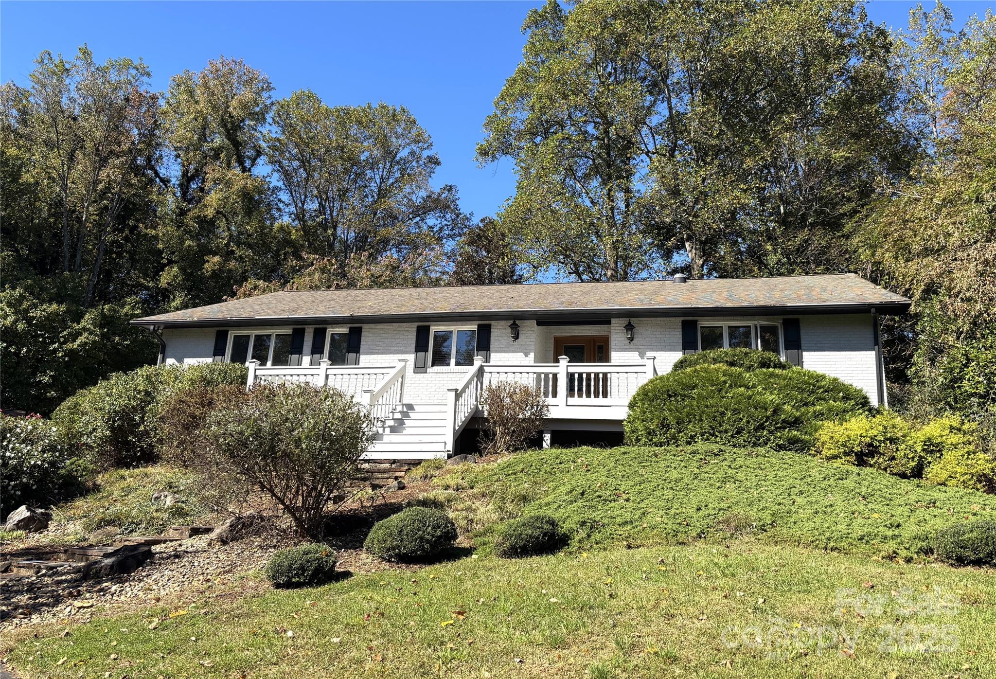 Poppy Slopes - Residential