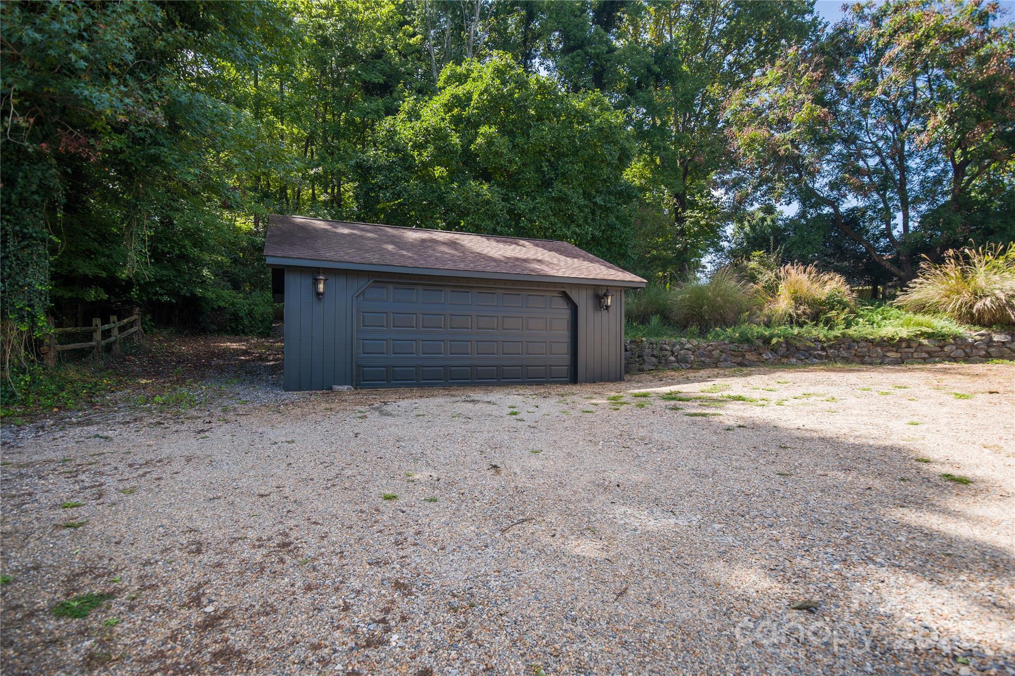 Poppy Slopes - Residential