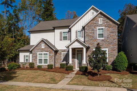 13232 Kornegy Drive Charlotte NC 28277
