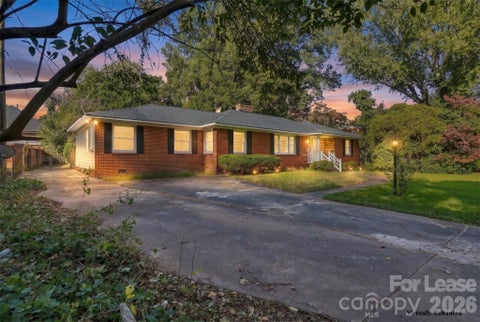 Photo of 618 Shelton Street, Charlotte, NC 28270 (MLS # 4437004)