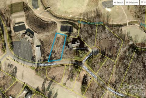 Photo of 251 Broken Arrow Drive #33, Statesville, NC 28677 (MLS # 4405385)