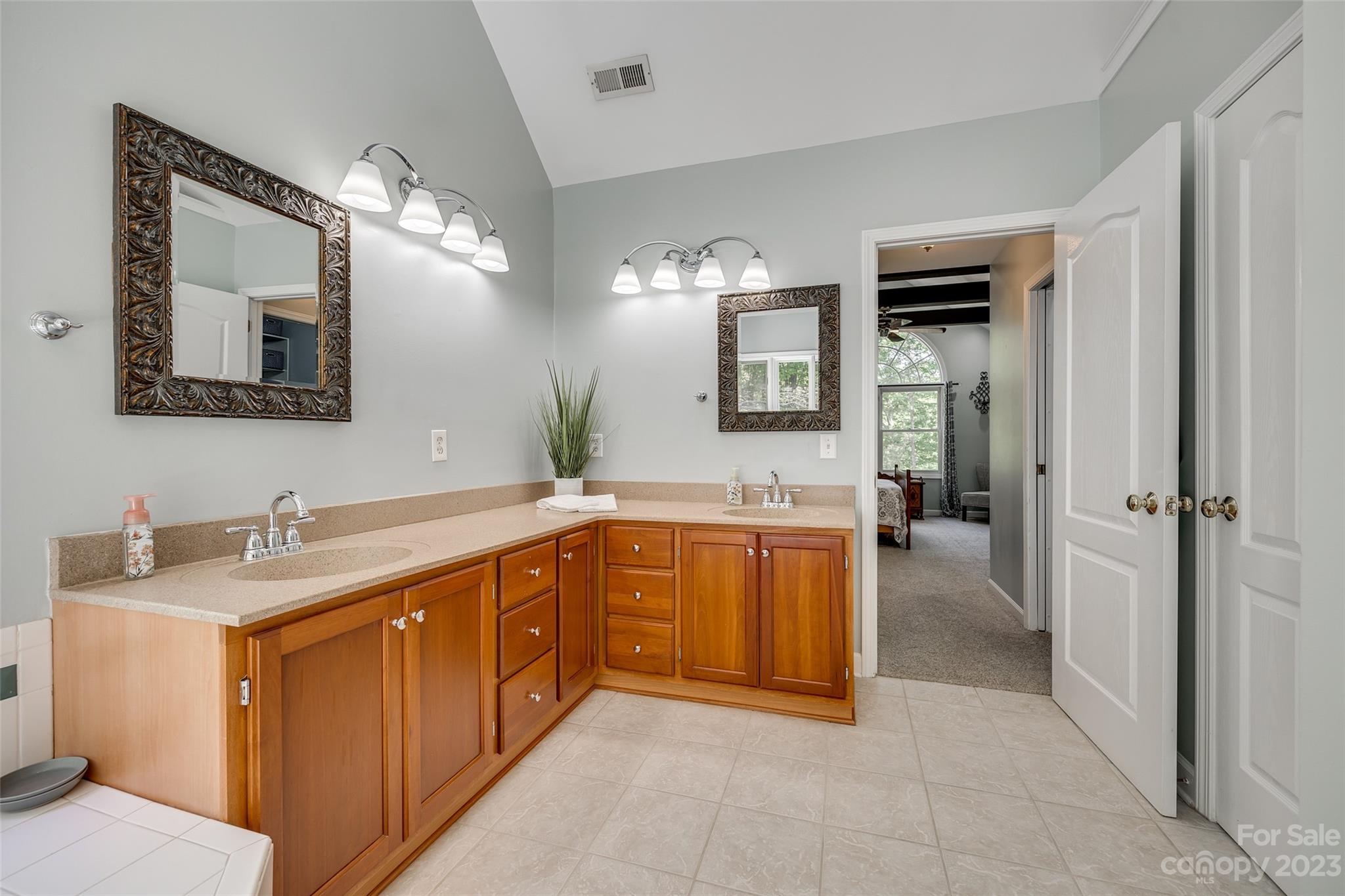 Hamilton Place - Residential