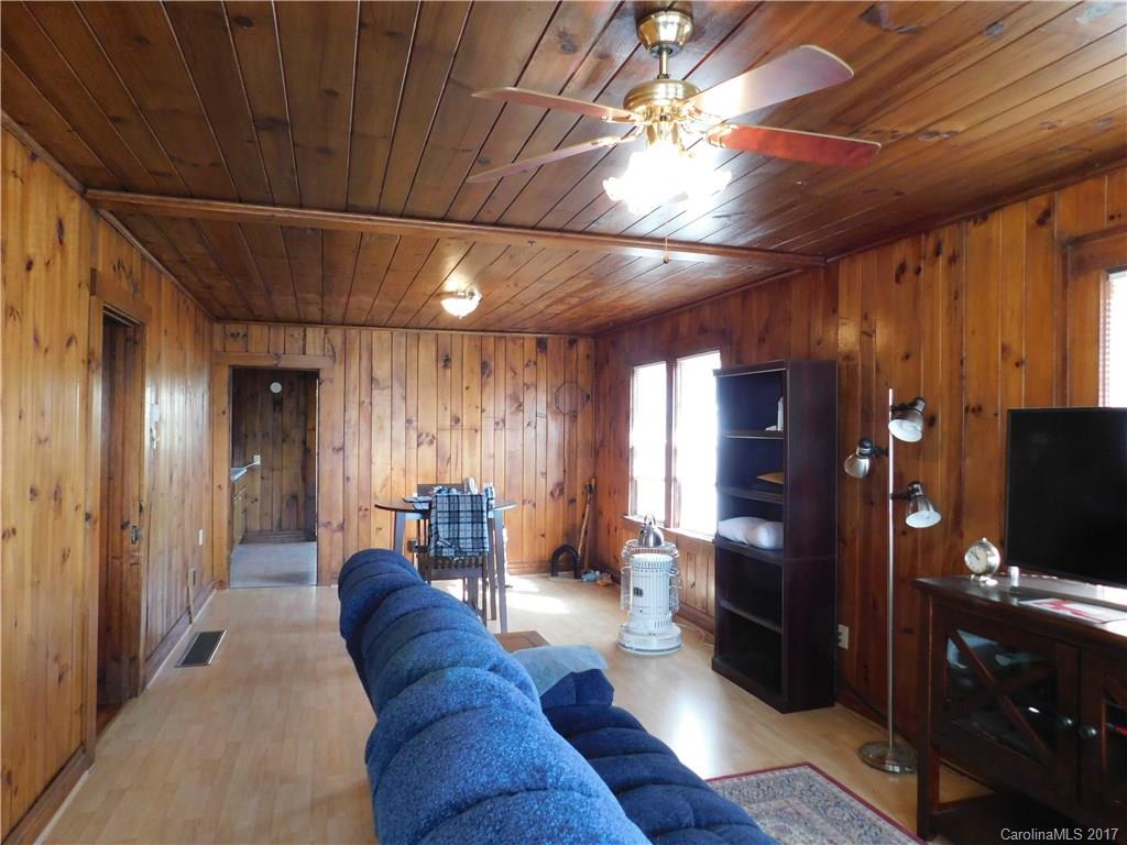 Holly Tree - Residential