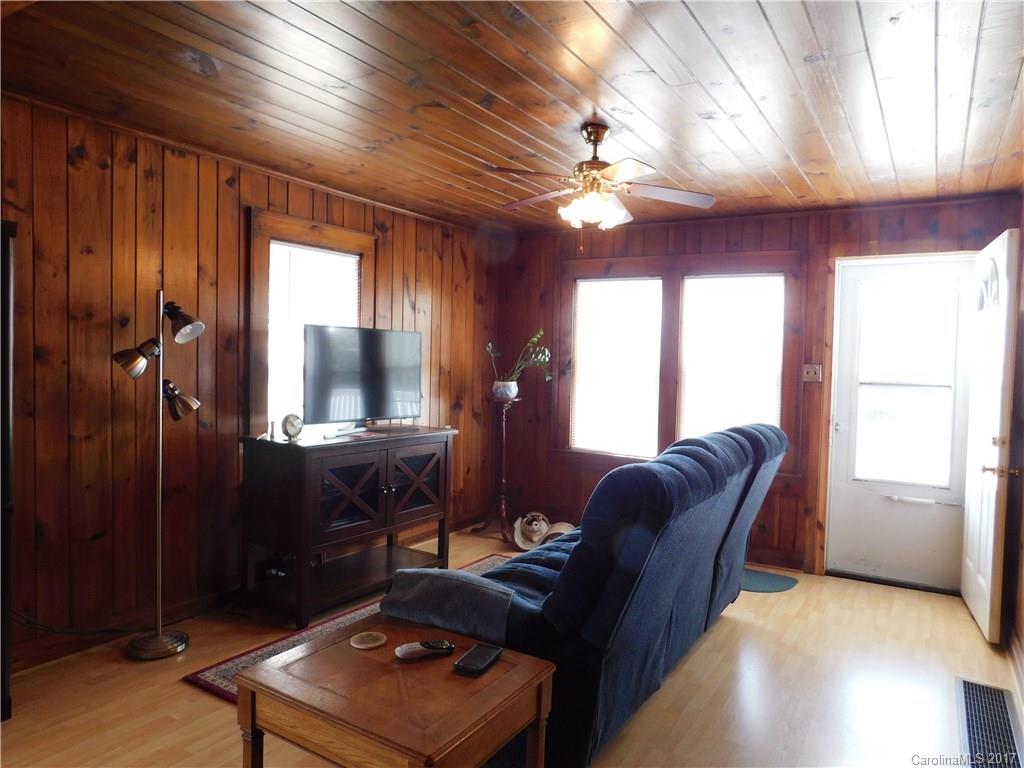 Holly Tree - Residential