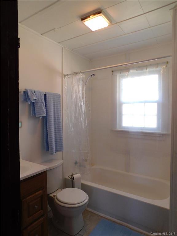 Holly Tree - Residential